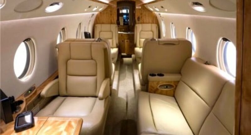 Jet privé GULFSTREAM G150 cabine intérieure