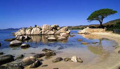 Wynajem helikoptera: Lot nad Korsyką z Porto-Vecchio