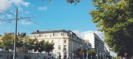 Amberieu En Bug : wynajem prywatnych odrzutowców