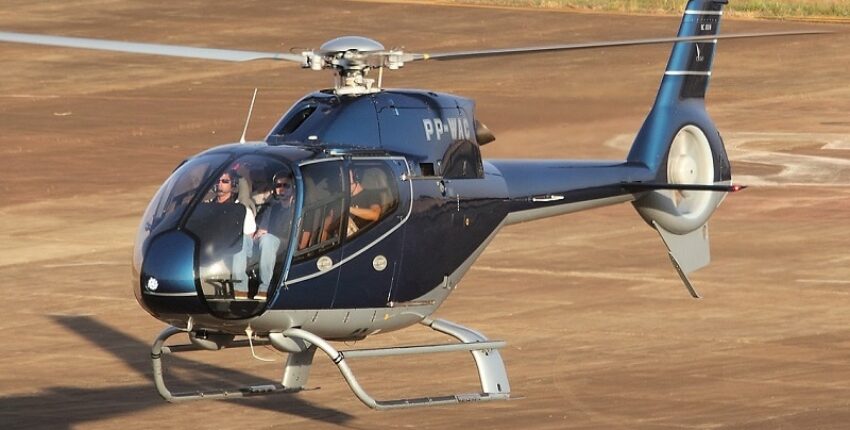 Hélicoptère H120 en vol