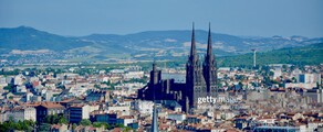 Clermont-Ferrand Auvergne: wynajem prywatnych odrzutowców