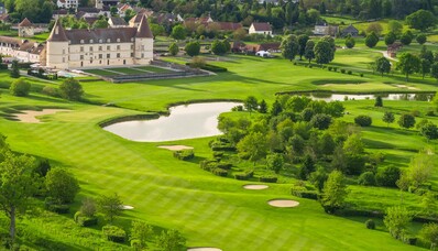 Wynajem helikoptera: Château Hôtel golf de Chailly w Burgundii