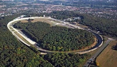 Pierwsze loty helikoptera i samochodu wyścigowego: tor Montlhéry