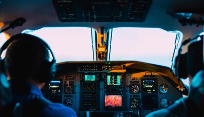 Dlaczego prywatny odrzutowiec ma dwóch pilotów?