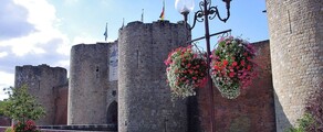 Wynajem prywatnych odrzutowców na lotnisku Péronne - Saint-Quentin