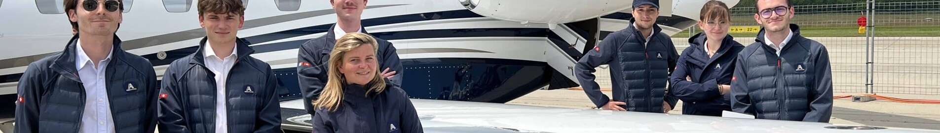 Jakie są różnice między brokerem lotniczym, takim jak AEROAFFAIRES, a operatorem lotnictwa biznesowego?