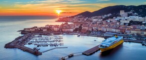 Saint-Tropez - Ajaccio : wynajem prywatnych odrzutowców