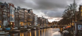 Madryt - Amsterdam: wynajem prywatnych odrzutowców 