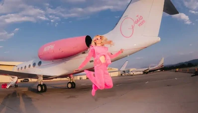 Sliv Air: Paris Hilton podpisuje Gulfstream własnym wizerunkiem